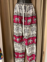 Load image into Gallery viewer, .Trousers