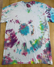 Load image into Gallery viewer, Tshirt - Tie Dye