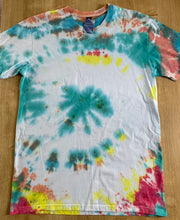 Load image into Gallery viewer, Tshirt - Tie Dye