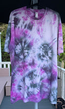 Load image into Gallery viewer, Tshirt - Tie Dye