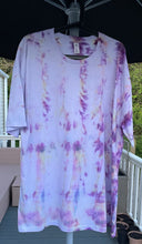 Load image into Gallery viewer, Tshirt - Tie Dye