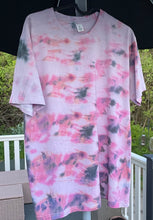 Load image into Gallery viewer, Tshirt - Tie Dye