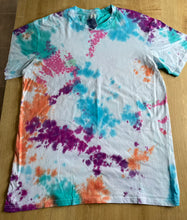 Load image into Gallery viewer, Tshirt - Tie Dye