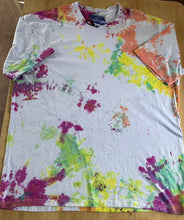 Load image into Gallery viewer, Tshirt - Tie Dye