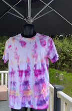 Load image into Gallery viewer, Tshirt - Tie Dye
