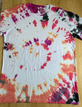 Load image into Gallery viewer, Tshirt - Tie Dye