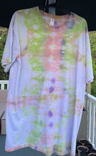 Load image into Gallery viewer, Tshirt - Tie Dye