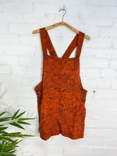 Load image into Gallery viewer, Dungarees

