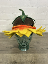 Load image into Gallery viewer, Felt - Hat
