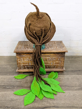Load image into Gallery viewer, Felt - Hat
