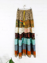 Load image into Gallery viewer, Trousers
