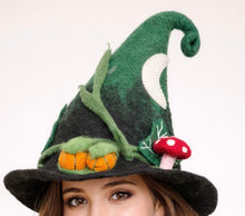 Load image into Gallery viewer, Felt - Hat

