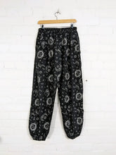 Load image into Gallery viewer, Trousers
