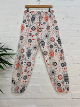 Load image into Gallery viewer, Trousers
