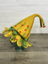 Load image into Gallery viewer, Felt - Hat
