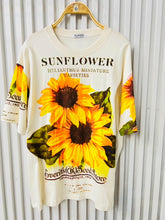 Load image into Gallery viewer, T-shirt
