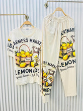Load image into Gallery viewer, T-shirt
