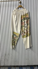 Load image into Gallery viewer, Trousers
