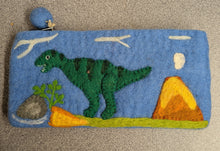 Load image into Gallery viewer, Purse - Felt
