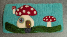 Load image into Gallery viewer, Purse - Felt

