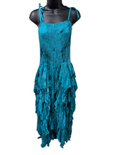 Load image into Gallery viewer, Dress
