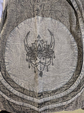Load image into Gallery viewer, Trousers
