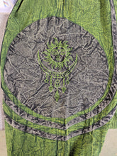 Load image into Gallery viewer, Trousers

