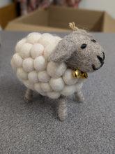 Load image into Gallery viewer, Felt - Sheep

