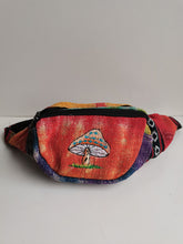 Load image into Gallery viewer, Bumbag - Hippy

