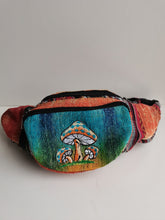 Load image into Gallery viewer, Bumbag - Hippy
