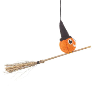 Felt - Flying Pumpkin